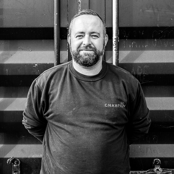 Carl Jinks, Landscaper at Champain Landscapes